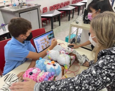 Where Tradition Meets Innovation: Teaching Abroad at Colegio Internacional de Caracas