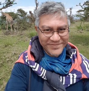 Teaching I.T. Abroad: Samran Wiriyaphong’s Journey