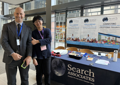 Xiaohang (R) with a fair guest